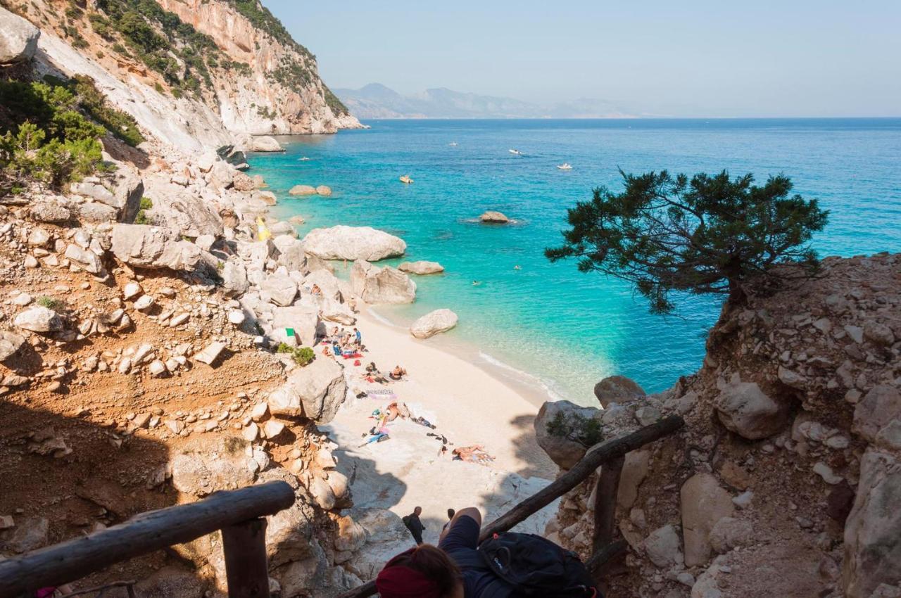 Agriturismo Funtan'Arva Loculi Luaran gambar