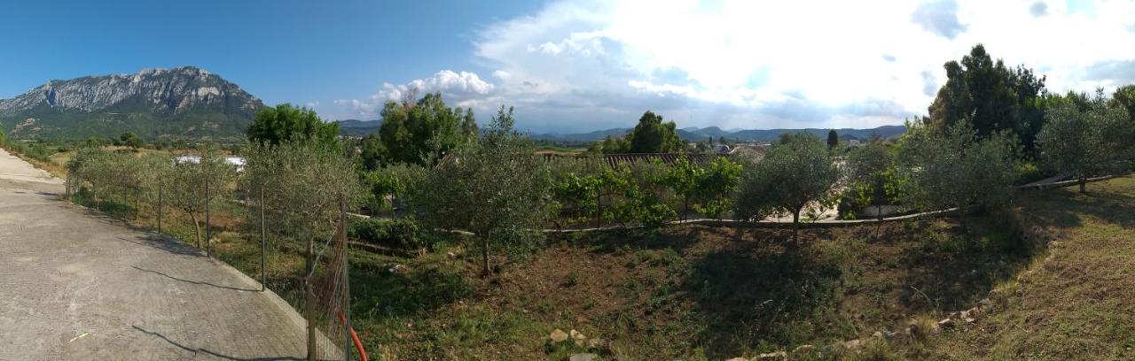 Agriturismo Funtan'Arva Loculi Luaran gambar
