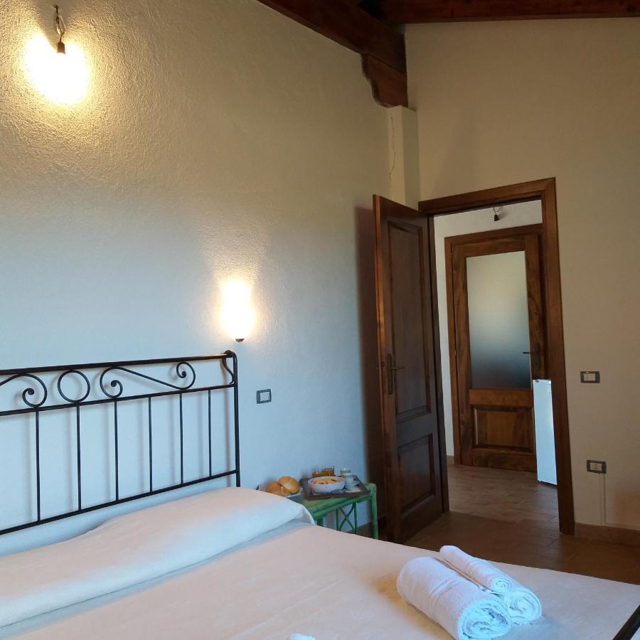 Agriturismo Funtan'Arva Villa Loculi Luaran gambar