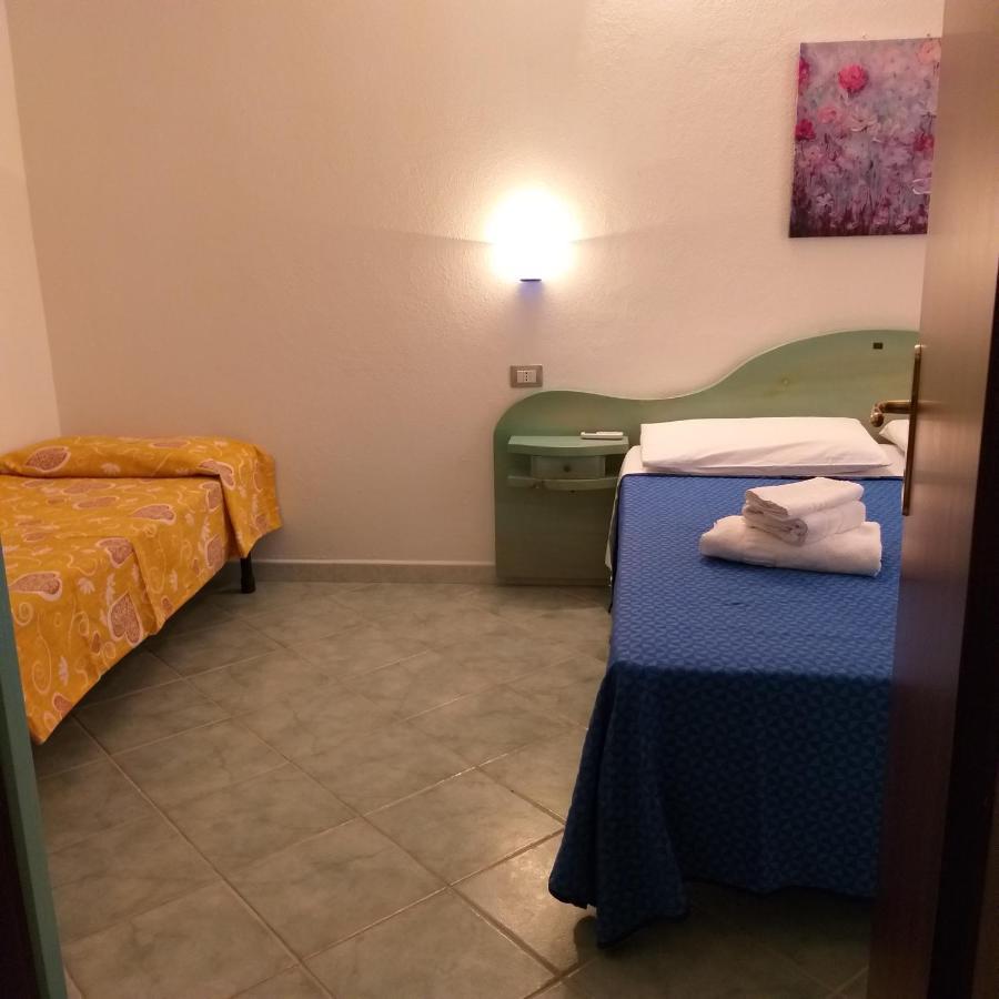 Agriturismo Funtan'Arva Loculi Luaran gambar