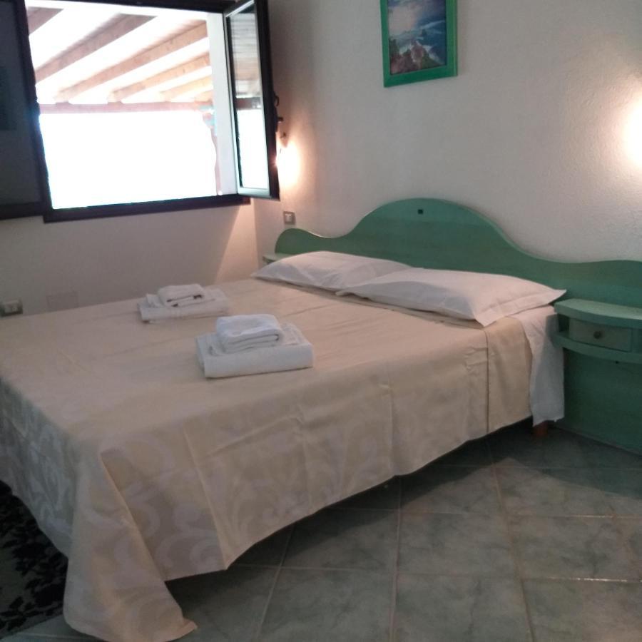 Agriturismo Funtan'Arva Loculi Luaran gambar