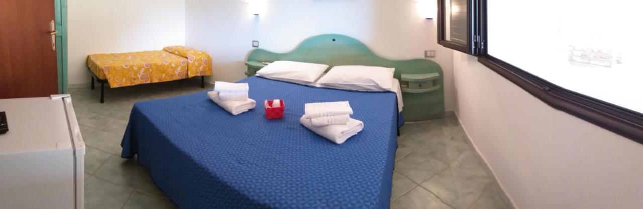 Agriturismo Funtan'Arva Loculi Luaran gambar