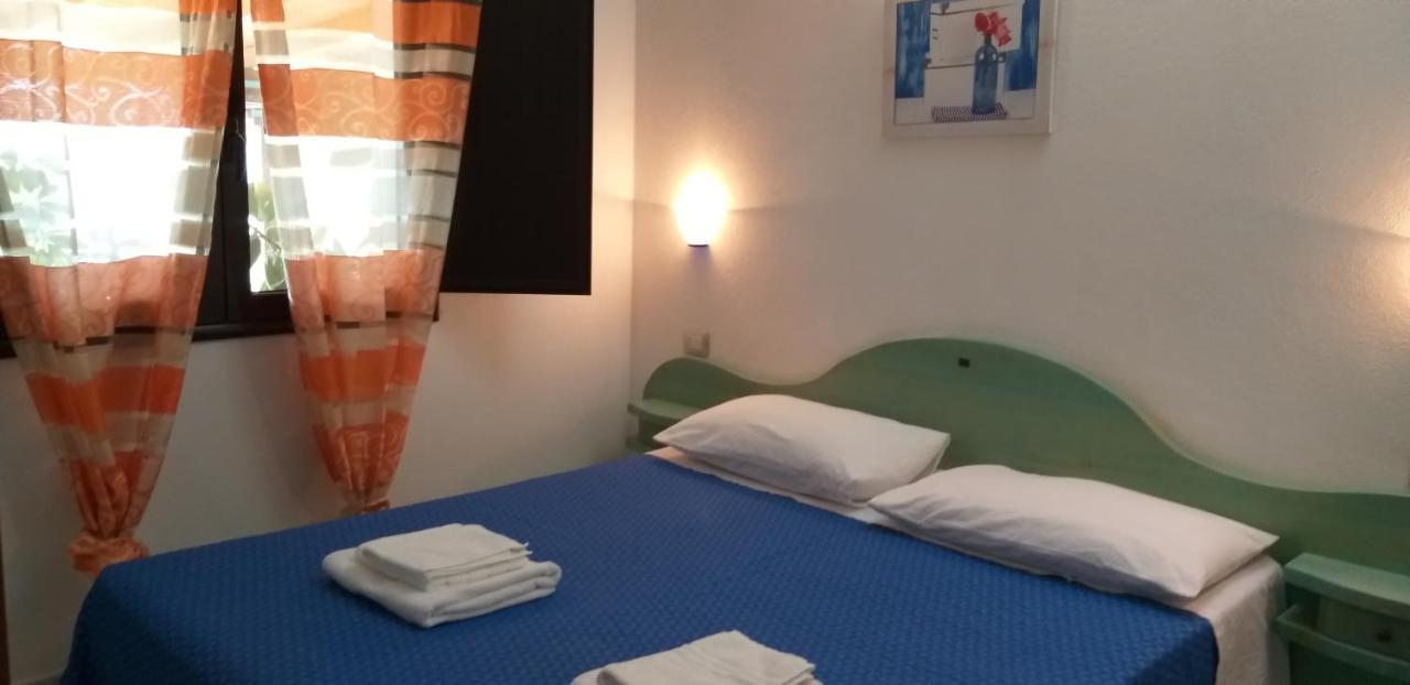 Agriturismo Funtan'Arva Loculi Luaran gambar